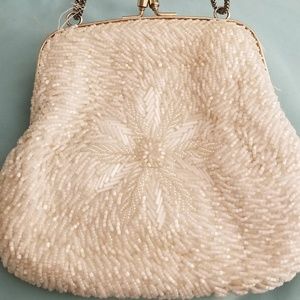 Vintage White Beaded Purse Silver Chain  Kiss Lock